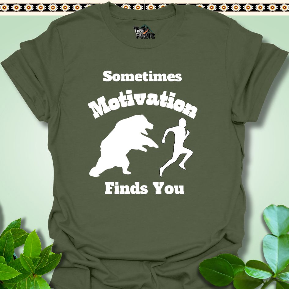 T-Shirt Military Green / S Motivation Finds You